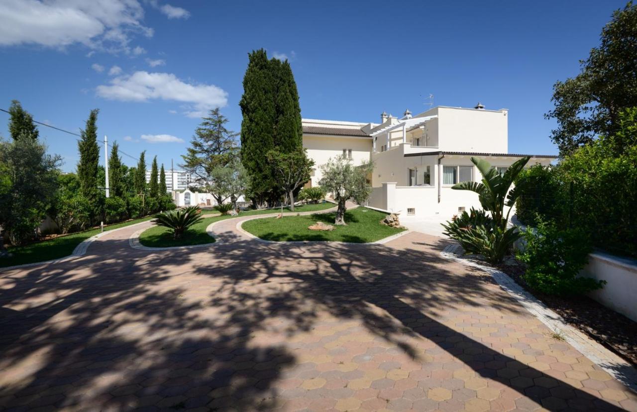 Casa Agapantus Con Piscina Da Giugno Apartment Bari Luaran gambar