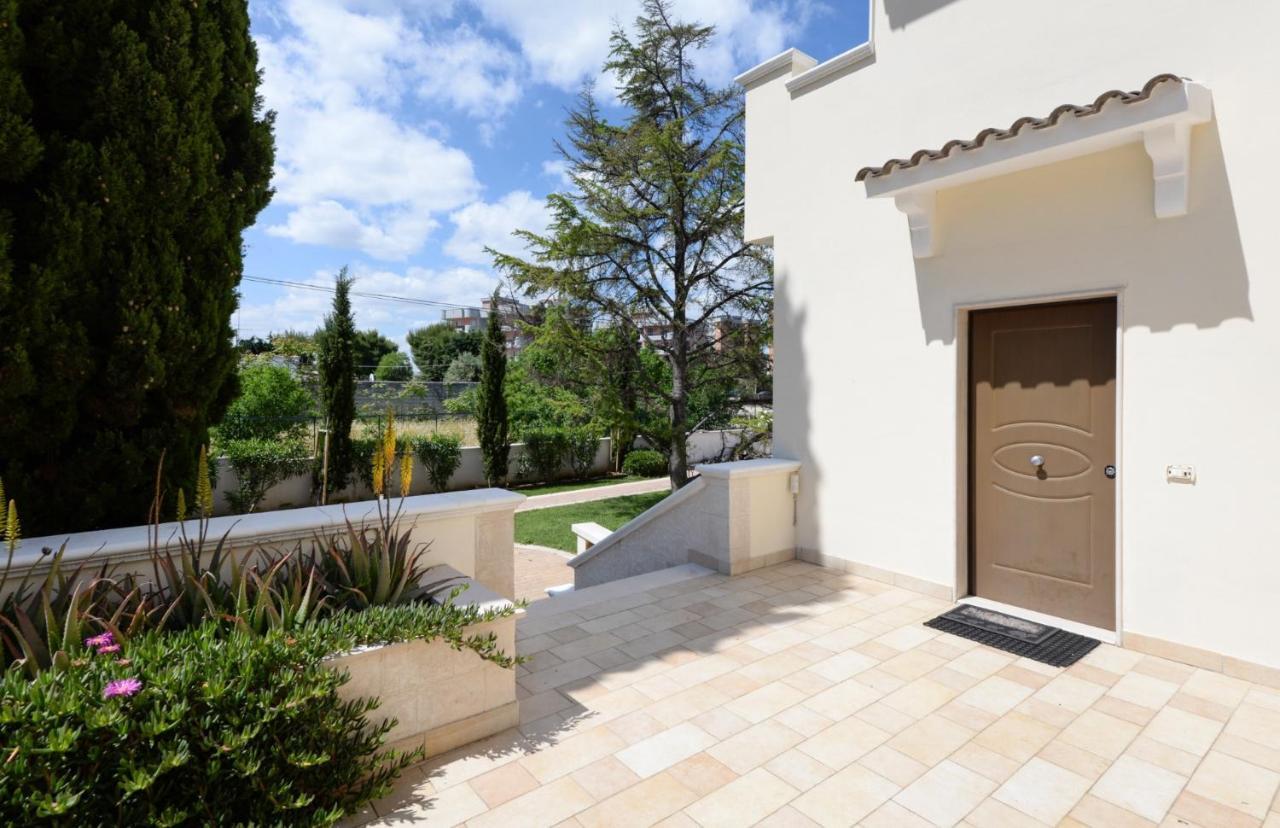 Casa Agapantus Con Piscina Da Giugno Apartment Bari Luaran gambar