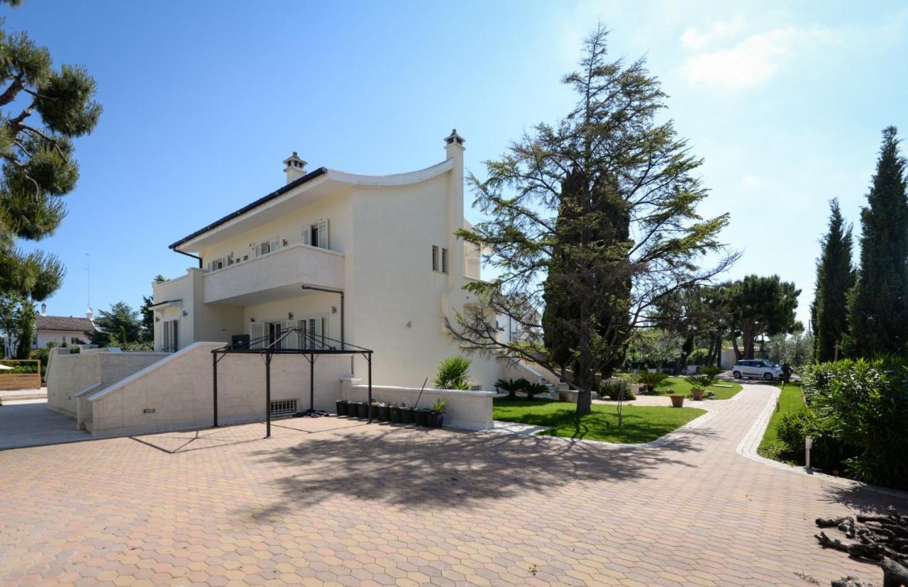 Casa Agapantus Con Piscina Da Giugno Apartment Bari Luaran gambar